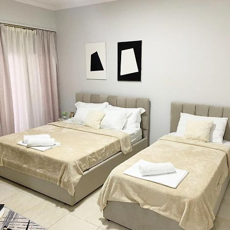 Chlo Apartment 1 Tirane エクステリア 写真