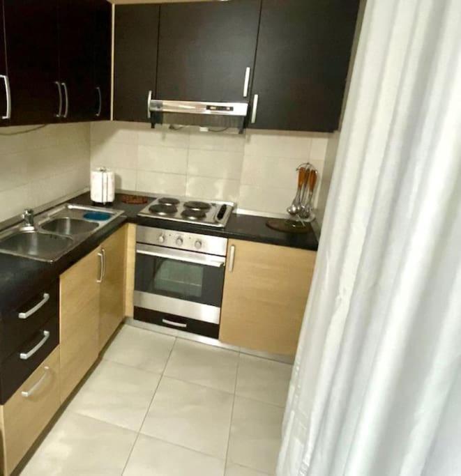 Chlo Apartment 1 Tirane エクステリア 写真