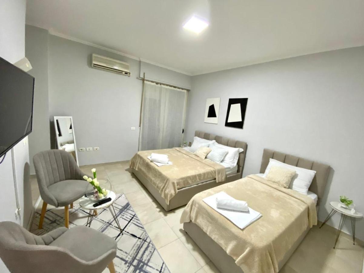 Chlo Apartment 1 Tirane エクステリア 写真